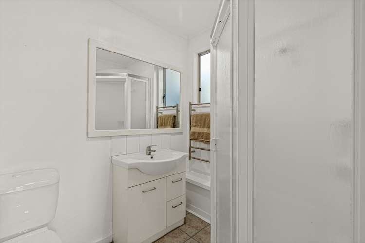 1/1 Jeanette Place Mairangi Bay_20