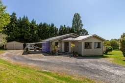 Your Te Puna lifestyle dream awaits