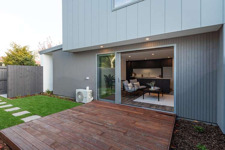 5/6 Strauss Place Somerfield_11