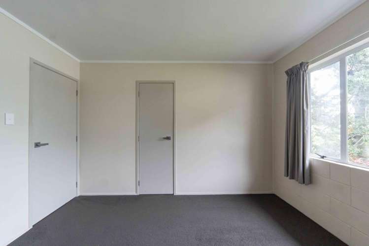 4/2 Ruakiwi Road Hamilton Lake_6