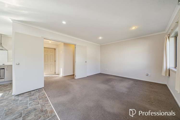 21 Sun Valley Grove Wainuiomata_11