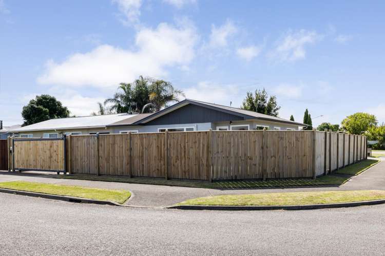 51 Clarence Cox Crescent Pirimai_23