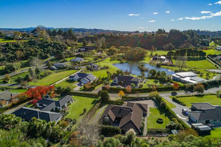 40 Pengary Lane Pyes Pa_1