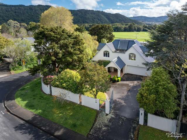 70 Barton Road Heretaunga_2