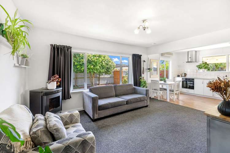 34 Aurora Street Hei Hei_11