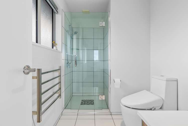 7 Somerville Crescent Aidanfield_16