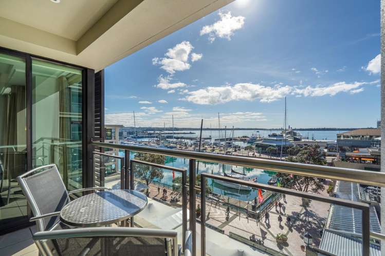 402/85 Customs Street West_2
