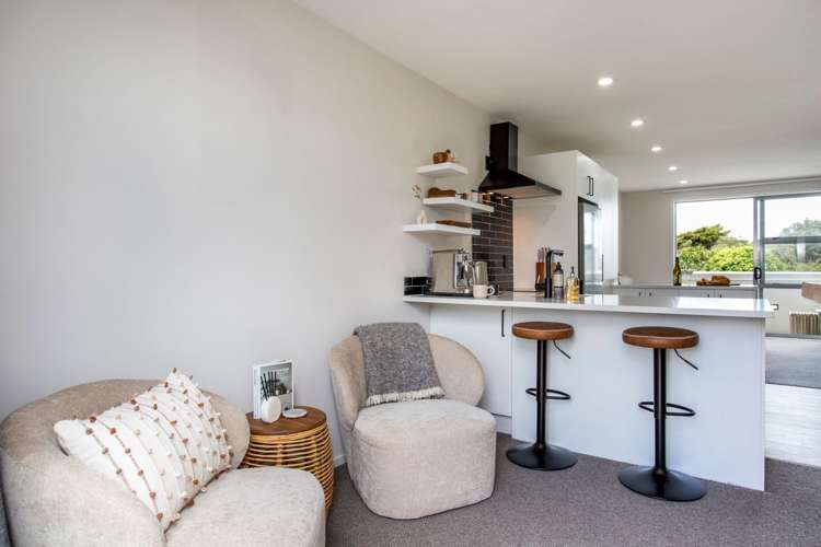 25/3 Riverside Road Orewa_7