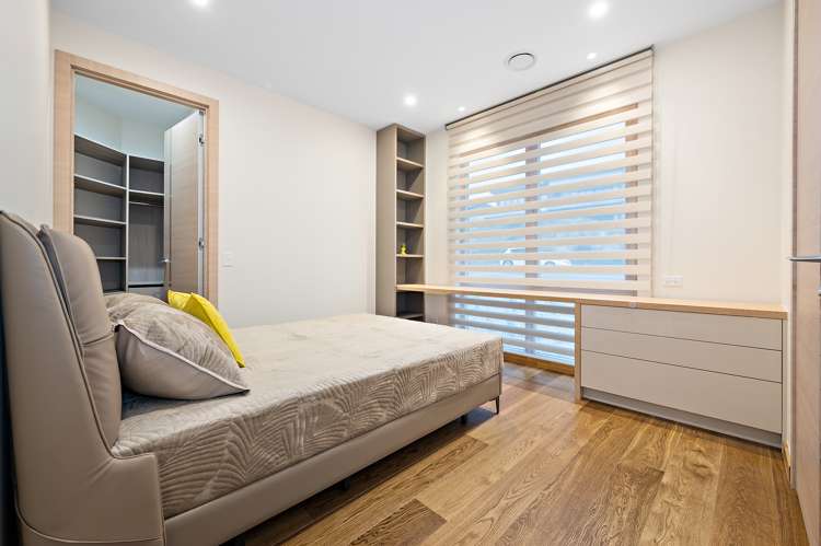 6 Sowerby Place Richmond Hill_18