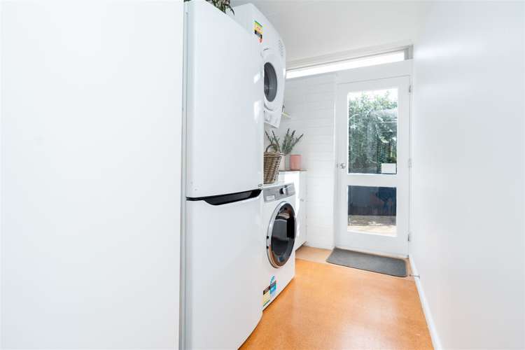 24 Tudor Crescent Chedworth_15