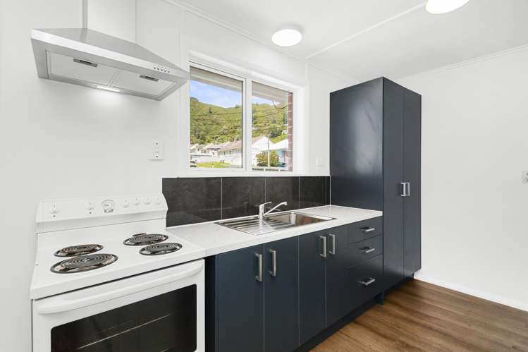 21 Wilkie Crescent Naenae_6