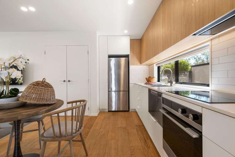 2/126 Rugby Street_3