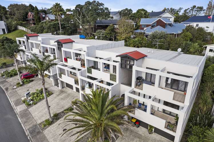 12/8 Monte Cassino Place Birkdale_6