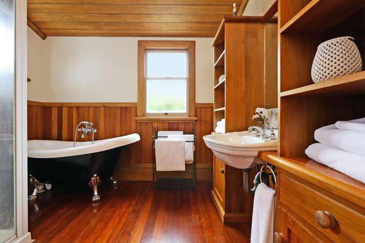 408 Park Road South Akina_12