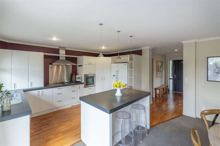 1 Caroline Way Northwood_10