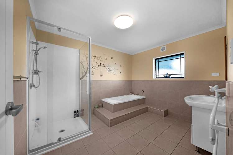 1/24 Henderson Avenue Tuakau_11