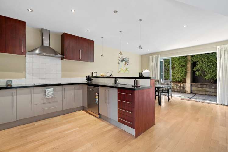 34b Greenstone Place Fernhill/Sunshine Bay_2