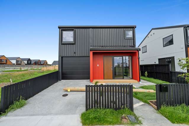 57 Karaka Village Parade Karaka_2