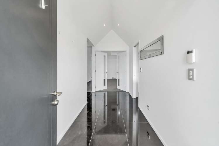 11 Palladio Avenue_1