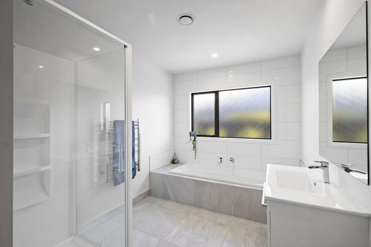 32 Atlantic Drive Fitzherbert_23