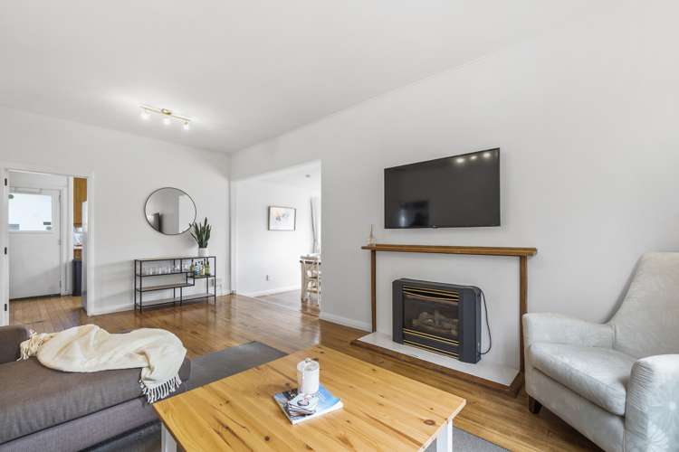 27 Bledisloe Terrace Hamilton East_3