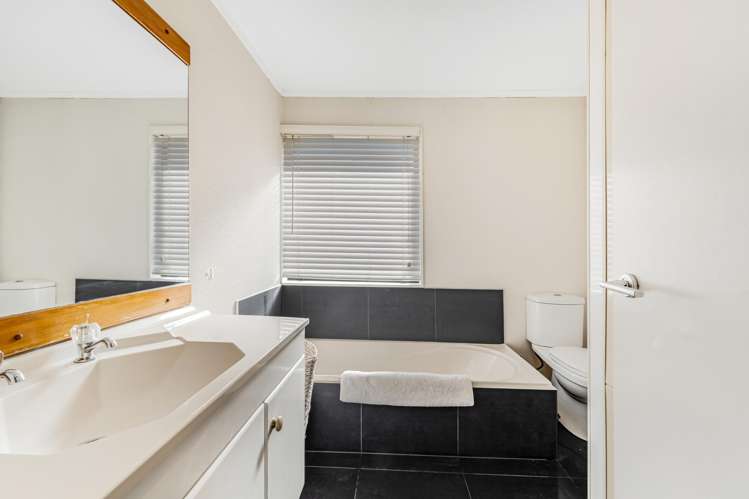 2/153 Whitford Road Somerville_15