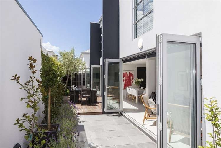 2/69 Derby Street Saint Albans_5