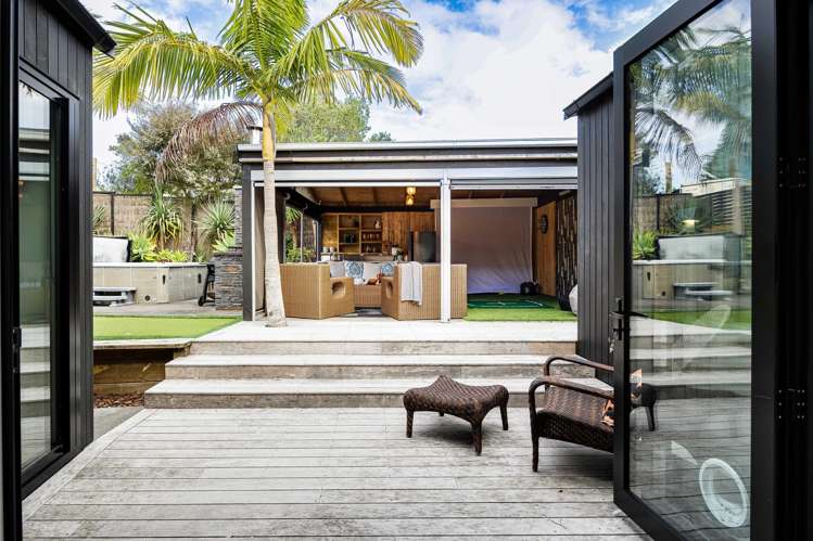 2 Pioneer Crescent Omaha_19