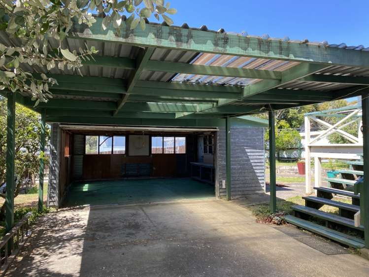 11 Robert Burke Place Henderson_15