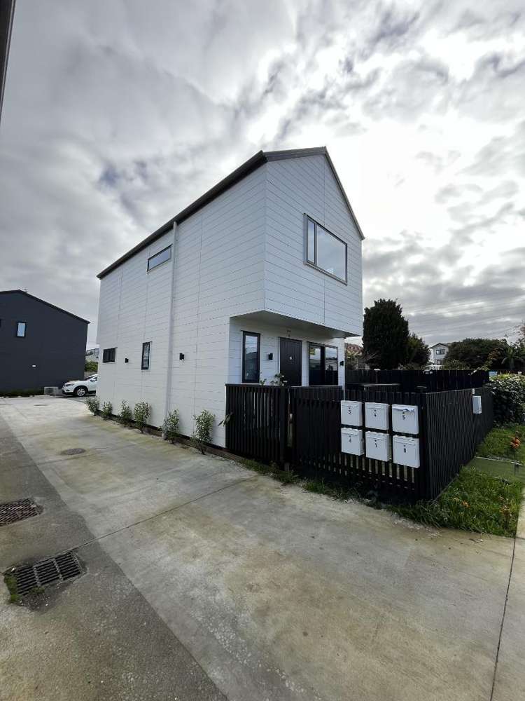 2/19 Calvert Avenue Mangere East_11