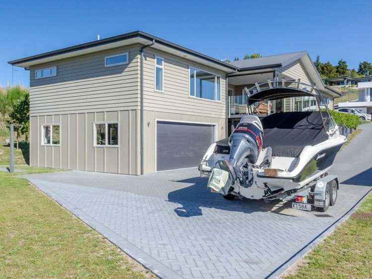 27 Botanical Heights Drive Waipahihi_17