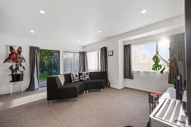 1/112 Parkhurst Road Parakai_1