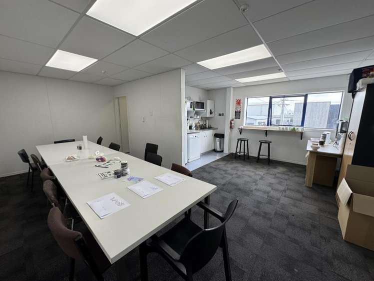 Tenancy 1&2, 39-43 Northway Street Te Rapa_7