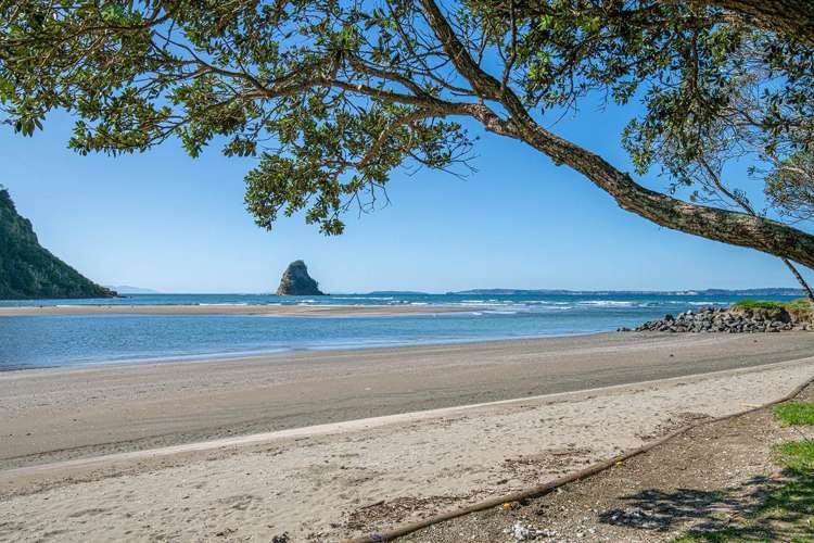 2B/25 Weranui Road Waiwera_25