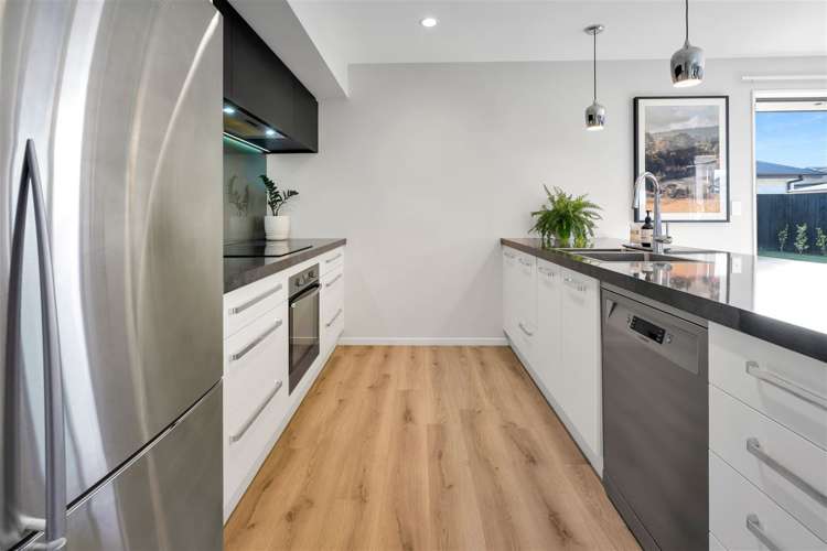 7 Halpin Drive Lincoln_23