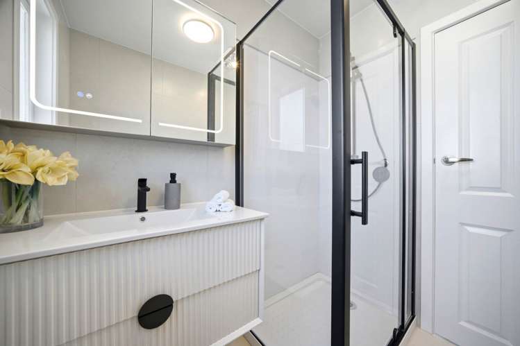 33 Chippendale Crescent Birkdale_13