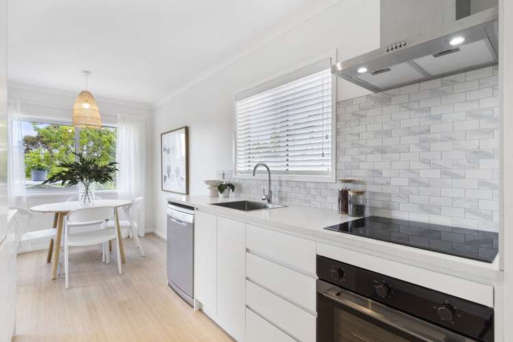 71 Fairclough Road Beach Haven_10