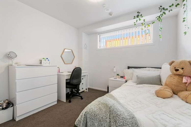 217/17 Link Crescent Stanmore Bay_8