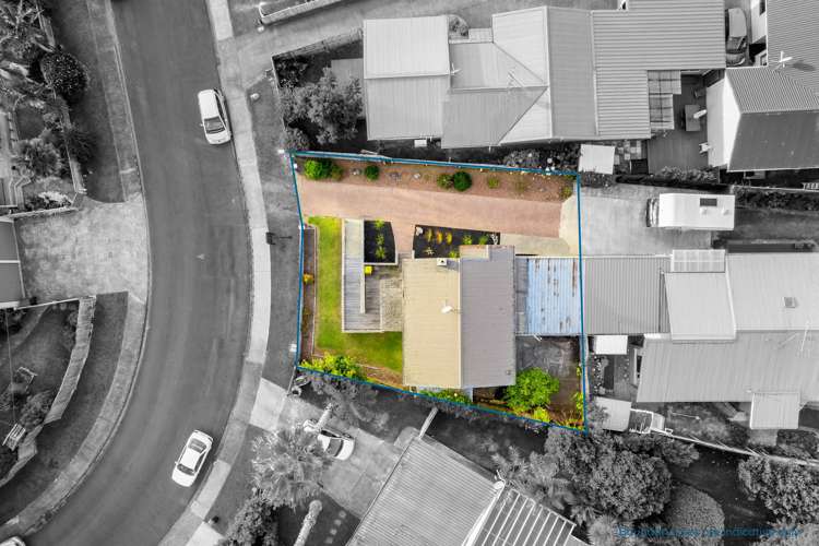 1/7 Lillian Place Orewa_22