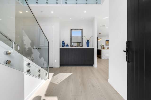 8 Hing Street Flat Bush_3