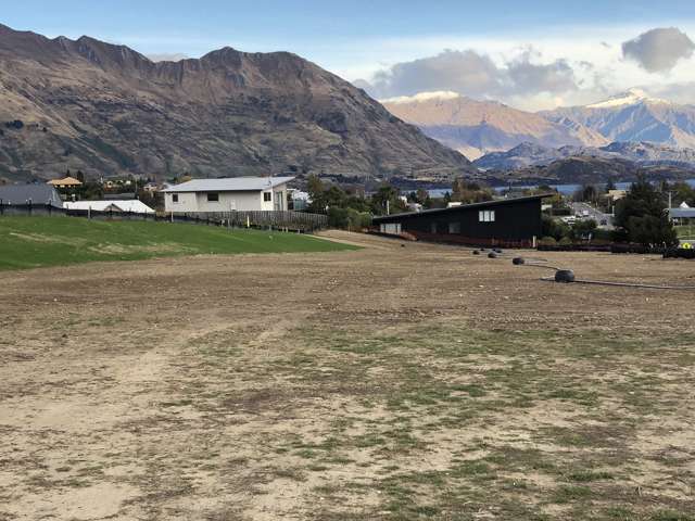 213 Aubrey Road Wanaka_2