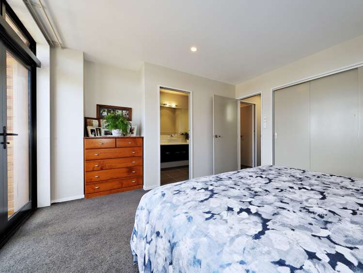 60 Squadron Drive Hobsonville_14