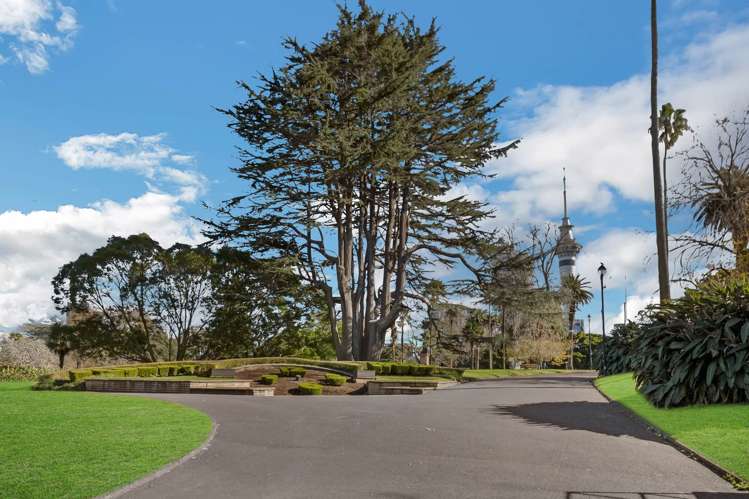 9B/32 Eden Crescent City Centre_14