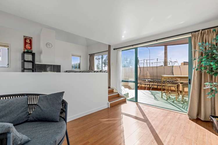 1/208 East Coast Road Forrest Hill_4