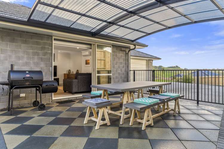 288 Ballintoy Park Drive Welcome Bay_19