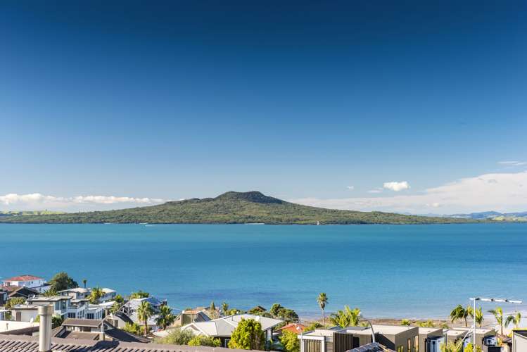 62 Seaview Road Castor Bay_15