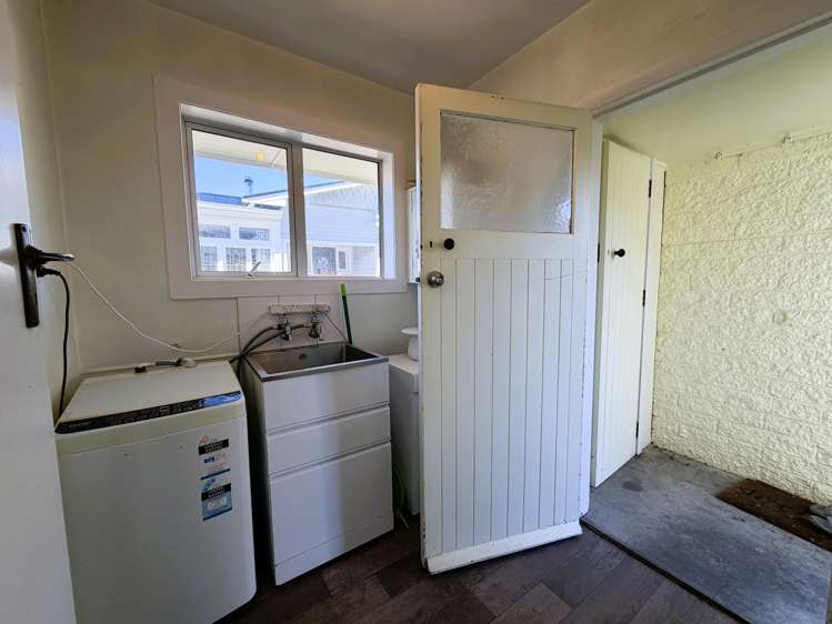 20 Marlborough Street Greymouth_13