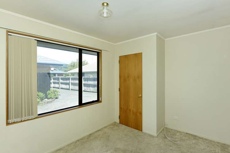 2/48 Masefield Street Stoke_7