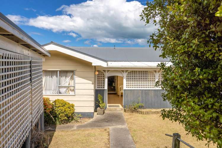 12 Moana Avenue Surfdale_31