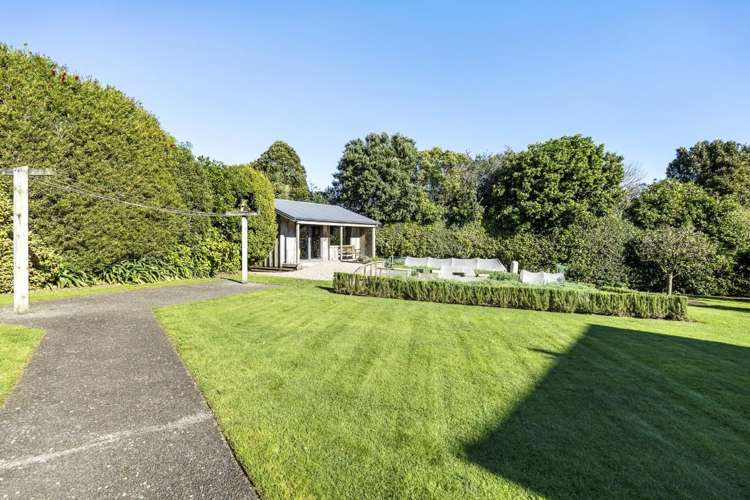 74 Koru Road Omata_18